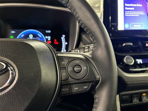 Used 2025 Toyota Corolla Cross AWD Hybrid w/ Convenience Package image 14