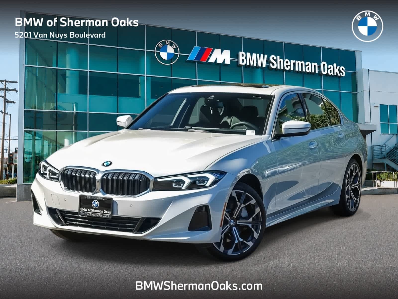 Used 2026 BMW 330i Sedan w/ Convenience Package RWD image 1