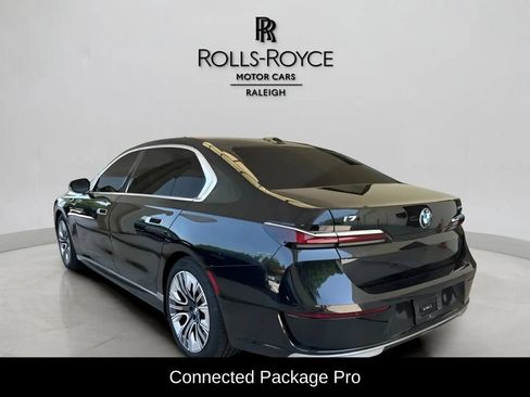 Used 2024 BMW i7 xDrive60 AWD/4WD image 4