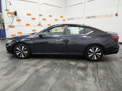 Used 2021 Nissan Altima 2.5 SV image 38
