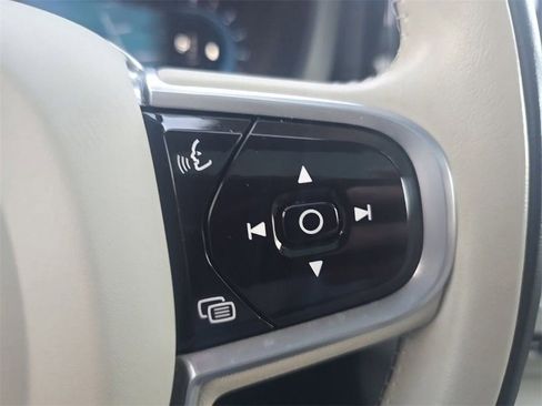 Used 2022 Volvo XC60 B5 Inscription w/ Advanced Package image 15