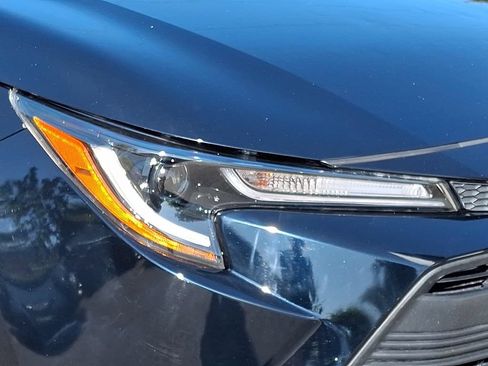 Certified 2025 Toyota Corolla LE FWD image 9