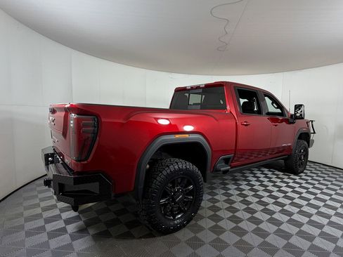 Used 2024 GMC Sierra 2500 AT4 w/ AT4 Premium Plus Package AWD/4WD image 4