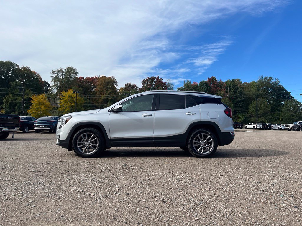 Used 2022 GMC Terrain SLT AWD/4WD image 18