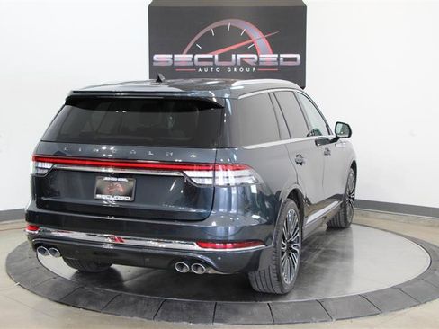 Used 2023 Lincoln Aviator Black Label w/ Class IV Trailer Tow Package image 10