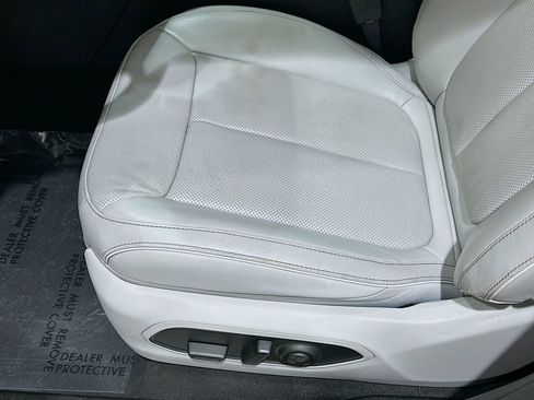 Used 2022 Jeep Grand Cherokee Overland RWD image 20