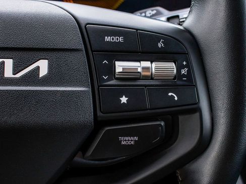 Used 2026 Kia Sportage LX image 28