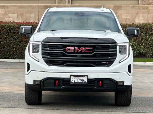 Certified 2026 GMC Sierra 1500 AT4 w/ AT4 Premium Package image 9