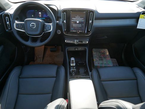 New 2026 Volvo XC40 B5 Ultra w/ Climate Package image 7