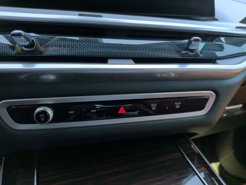 Certified 2024 BMW X5 xDrive40i w/ Premium Package image 19