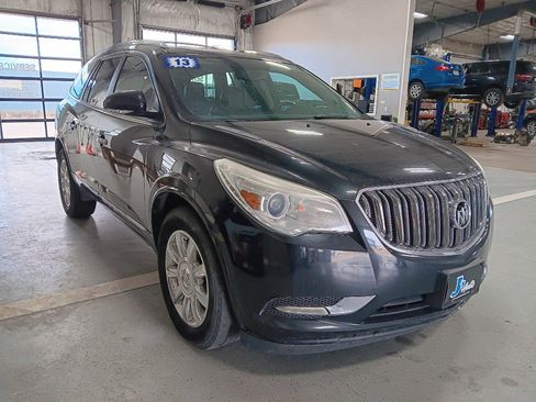 Used 2013 Buick Enclave Leather image 4