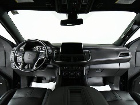 Used 2021 Chevrolet Tahoe RST w/ Luxury Package image 18