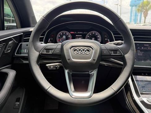 Used 2025 Audi Q7 3.0T Prestige AWD/4WD image 17