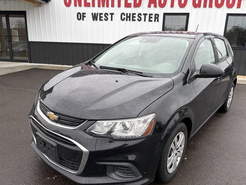 Used 2020 Chevrolet Sonic LT image 2