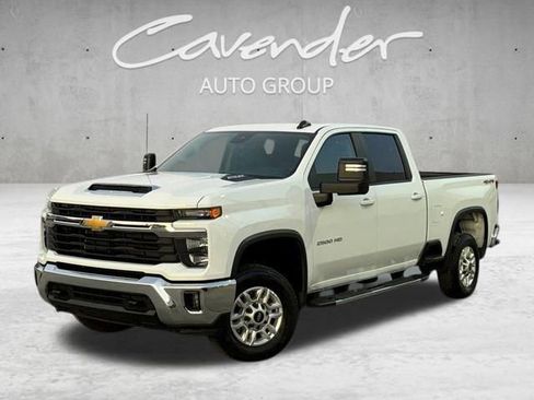 Used 2025 Chevrolet Silverado 2500 LT w/ Convenience Package AWD/4WD image 1