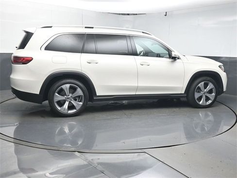 Used 2021 Mercedes-Benz GLS 450 4MATIC image 9