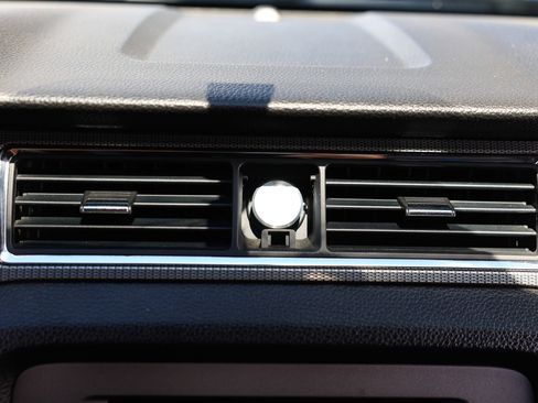 Used 2010 Ford Mustang GT image 37