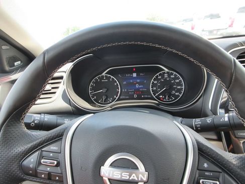 Used 2023 Nissan Maxima Platinum w/ Sport Mat Group FWD image 28