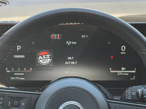 Used 2026 Nissan Kicks SR AWD/4WD image 39
