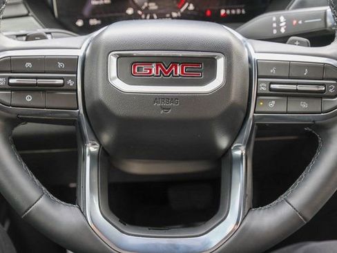 Used 2025 GMC Acadia Elevation FWD image 28