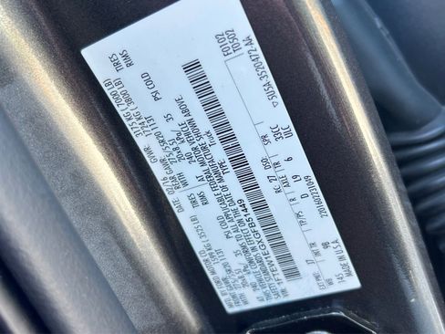 Used 2016 Ford F150 Platinum w/ Equipment Group 701A Luxury image 54