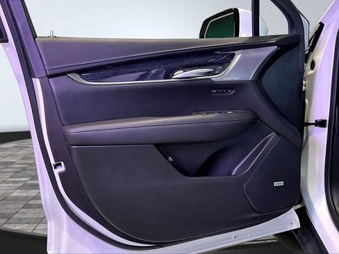 Used 2023 Cadillac XT5 Premium Luxury FWD image 20