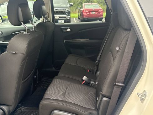 Used 2020 Dodge Journey SE w/ Blacktop Package FWD image 27