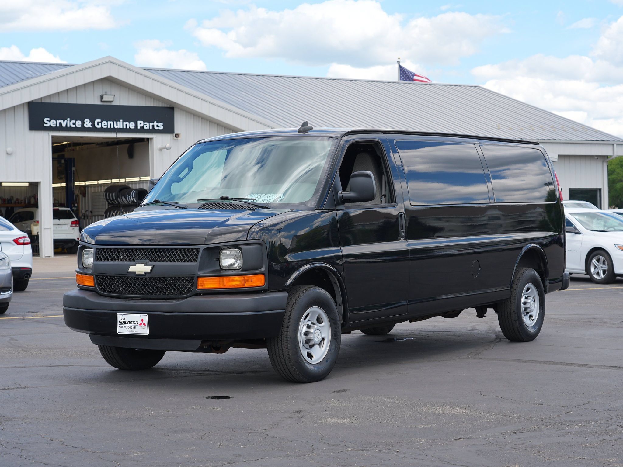 Used 2016 Chevrolet Express 3500 Extended RWD image 8