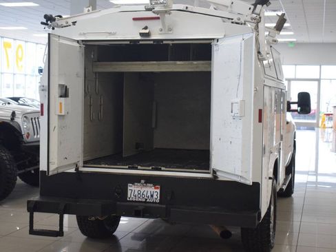 Used 2016 Chevrolet Silverado 3500 W/T RWD image 32