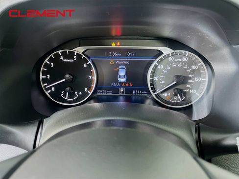 Used 2023 Nissan Altima 2.5 SV FWD image 18