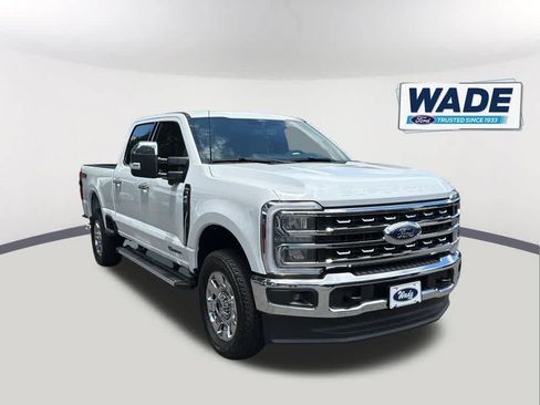 New 2026 Ford F250 Lariat w/ Chrome Package AWD/4WD image 3