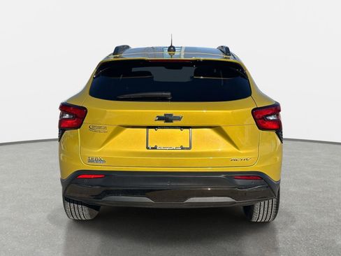 Used 2024 Chevrolet Trax ACTIV w/ Sunroof Package image 6
