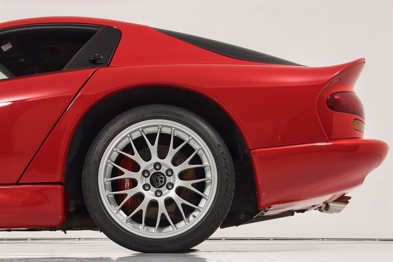 Used 2002 Dodge Viper GTS RWD image 7