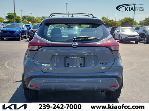 Used 2024 Nissan Kicks SR w/ SR Premium Package FWD image 5