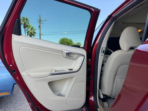 Used 2016 Volvo XC60 T5 Premier image 34