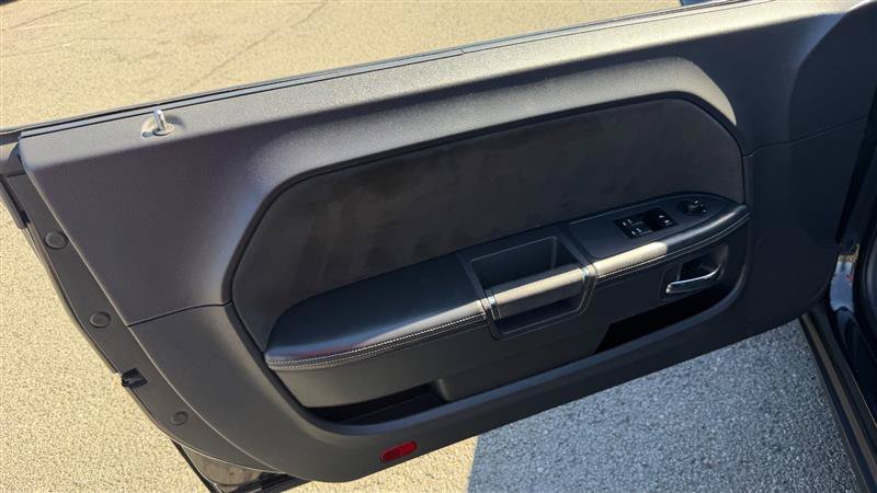 Used 2010 Dodge Challenger SRT8 w/ SRT Option Group II RWD image 19