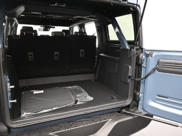 Used 2025 Ford Bronco Outer Banks AWD/4WD image 26