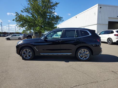 Used 2023 BMW X3 xDrive30i w/ Premium Package AWD/4WD image 2