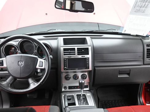 Used 2009 Dodge Nitro R/T image 24