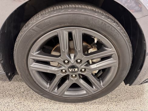 Certified 2021 Kia Forte GT-Line image 28