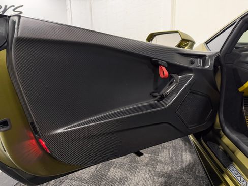 Used 2023 Lamborghini Huracan Tecnica RWD image 13