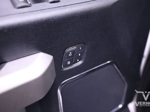 Used 2019 Ford F250 Lariat w/ Lariat Ultimate Package image 19