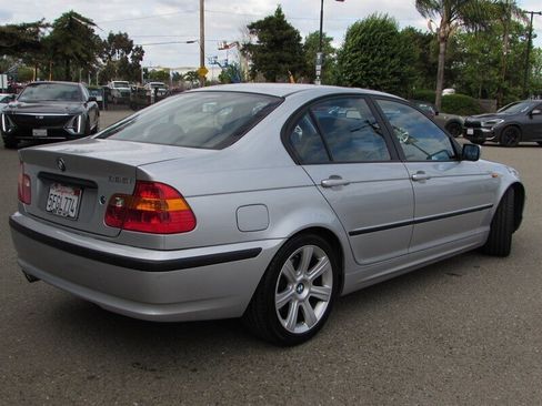 Used 2003 BMW 325i Sedan RWD image 8