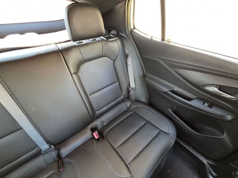 Used 2025 Buick Envista Sport Touring image 37