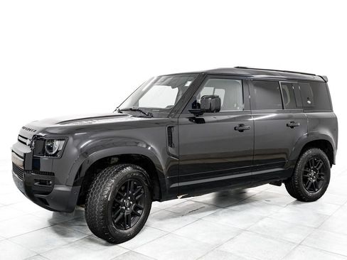 Used 2022 Land Rover Defender 110 S AWD/4WD image 4