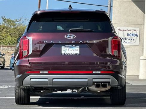 Used 2024 Hyundai Palisade Limited FWD image 5