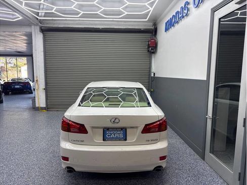 Used 2006 Lexus IS 350 image 4
