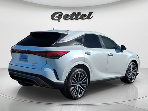 Used 2024 Lexus RX 350 Premium Plus w/ Convenience Package image 3