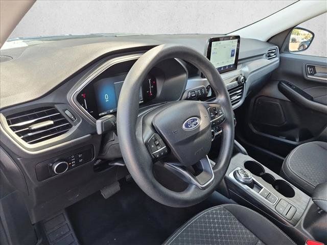 Used 2025 Ford Escape Active AWD/4WD image 10