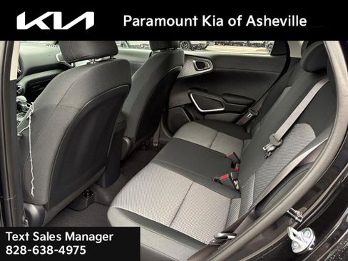 New 2025 Kia Soul LX image 18